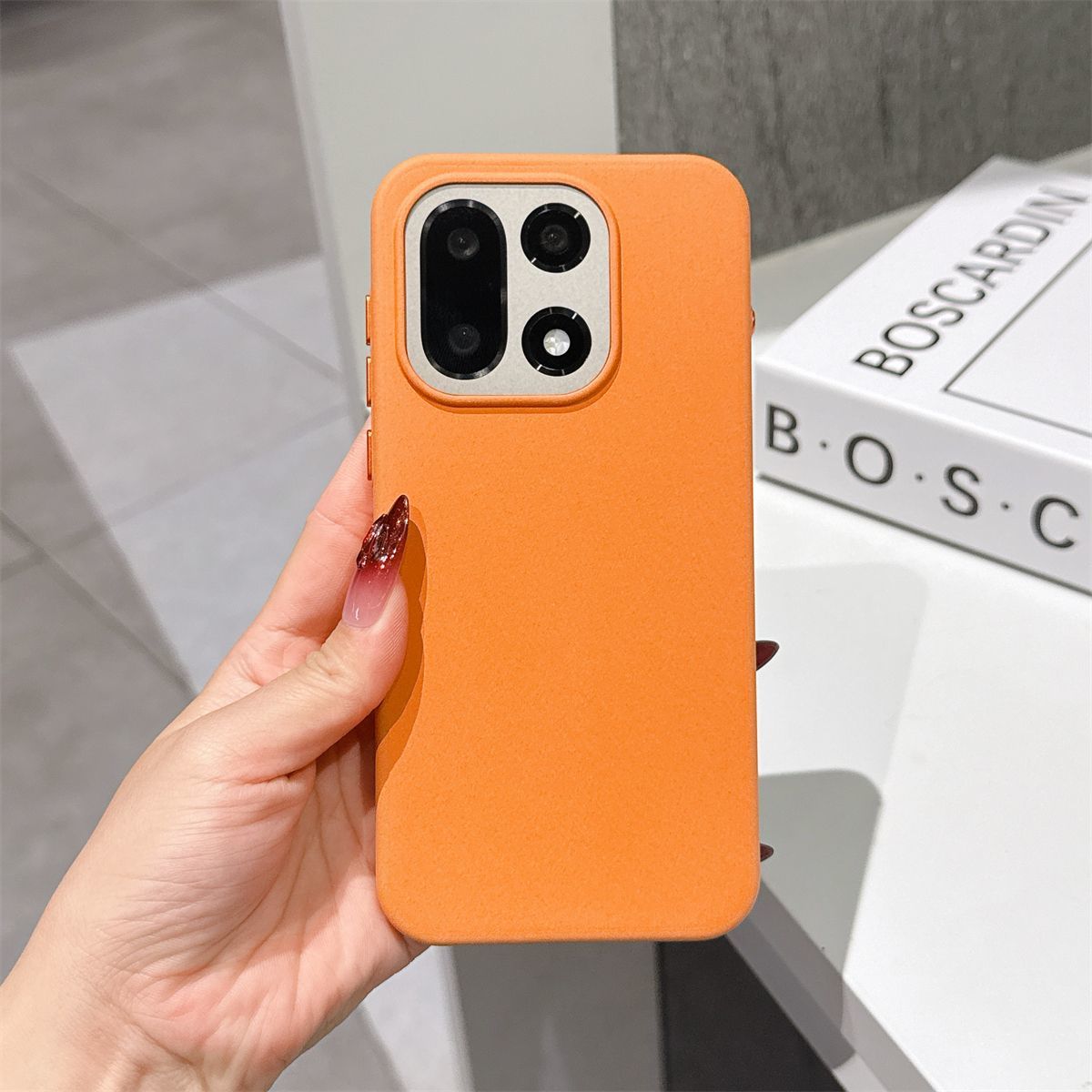Luksusowe etui magnetyczne z p – Matte Hard Pc Back Case recenzja i cena