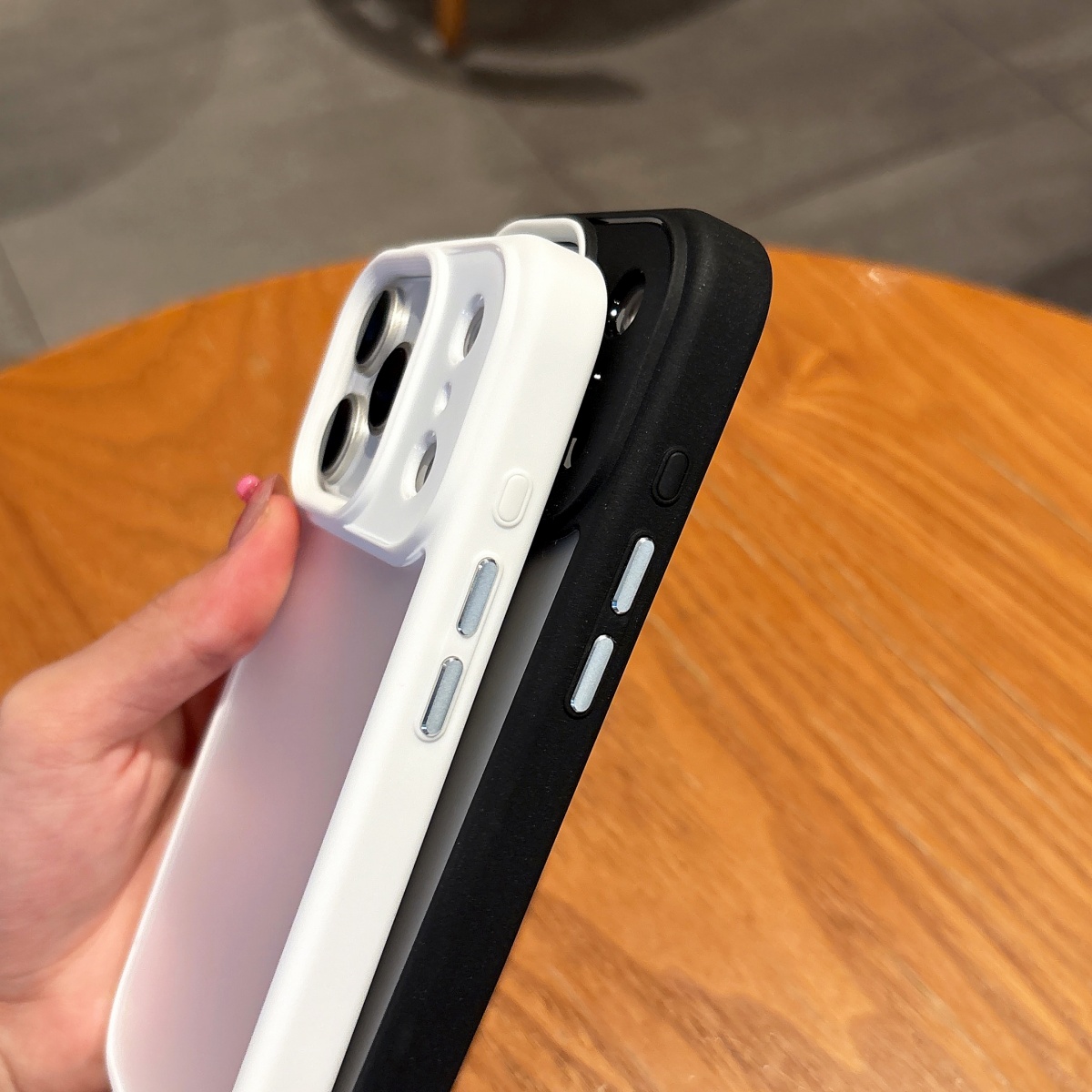 Luksusowe, matowe, przezroczys – Clear Shockproof Bumper Case recenzja i cena