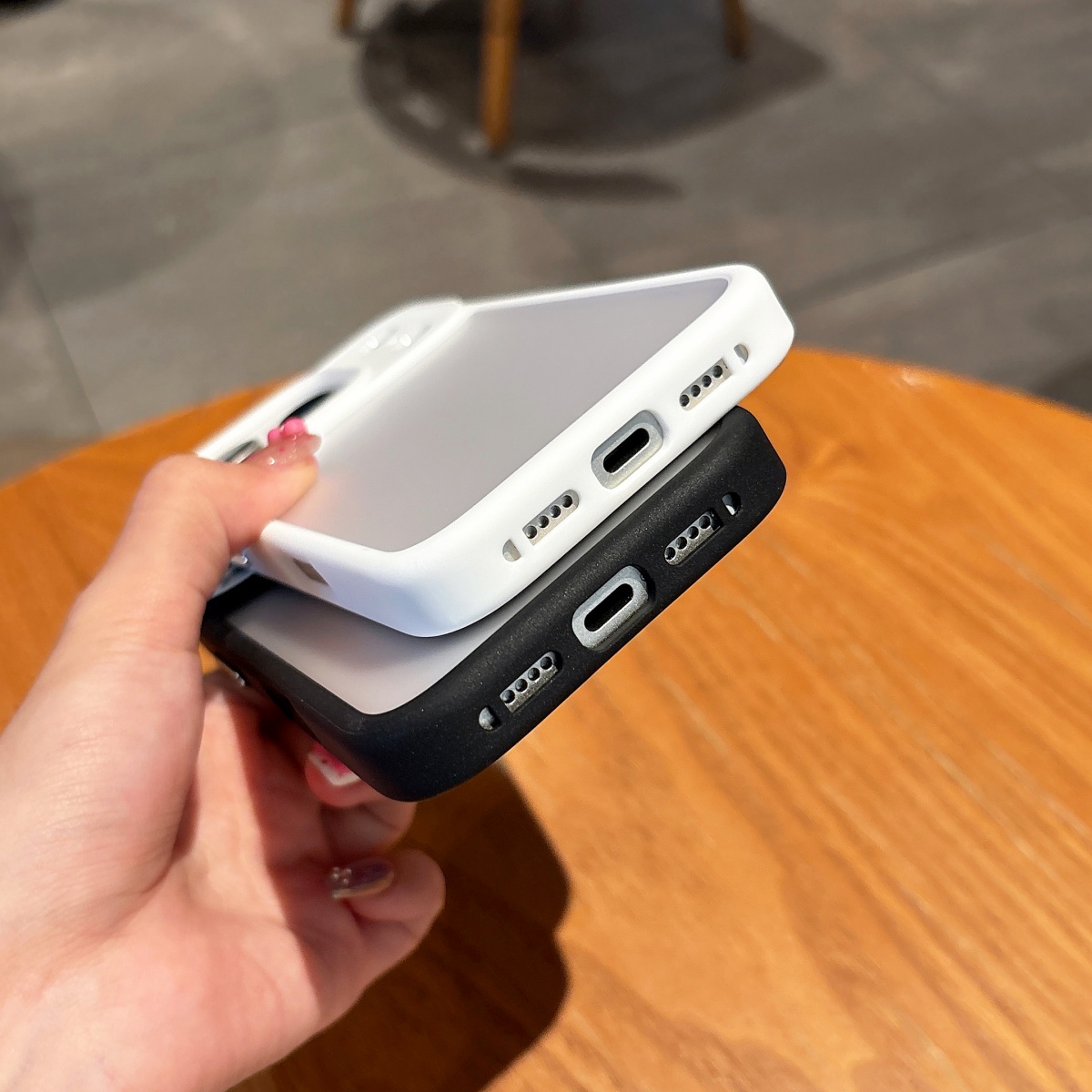 Luksusowe, matowe, przezroczys – Clear Shockproof Bumper Case recenzja i cena
