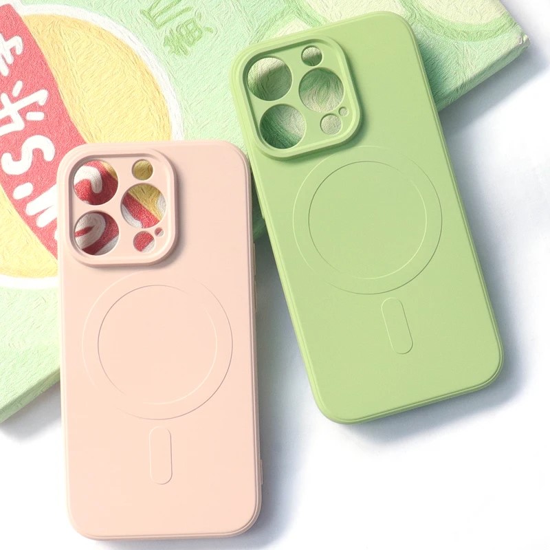Etui z płynnego silikonu do iP – Liquid Silicone Magnetic Phone Case recenzja i cena
